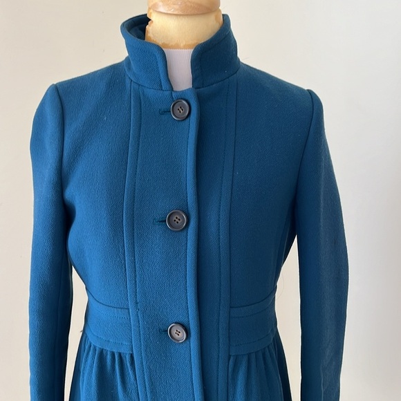 J.Crew SZ 4, classic Lady day double cloth wool blend jacket. - Picture 4 of 16